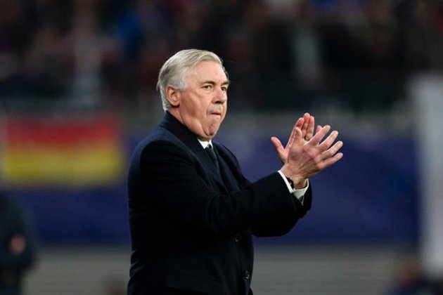 Carlo Ancelotti công nhận Real Madrid gặp may mắn