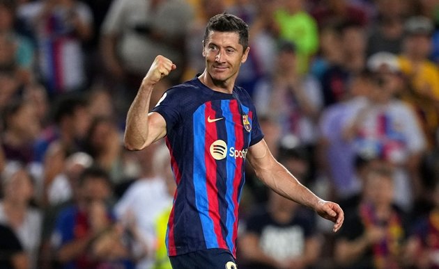 “Lewandowski tự tin Barca sẽ tiếp tục giành danh hiệu”