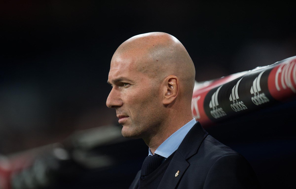 Zidane lo lắng cho tương lai huấn luyện viên của mình