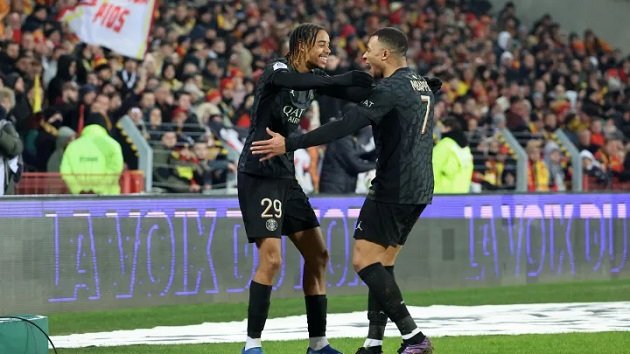 PSG đã tìm được người thay thế Mbappe, không phải Leao